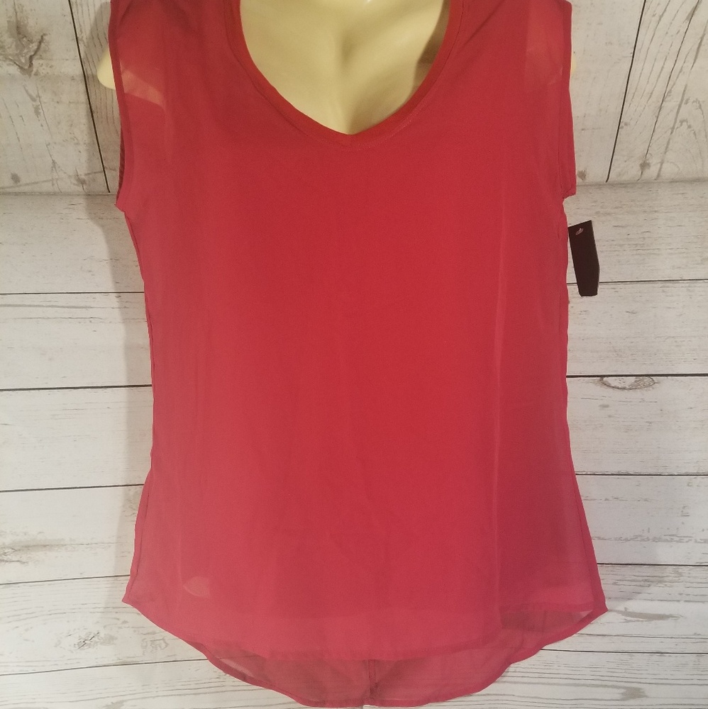 NWT GNW Red High-Low Short Sleeve Top
